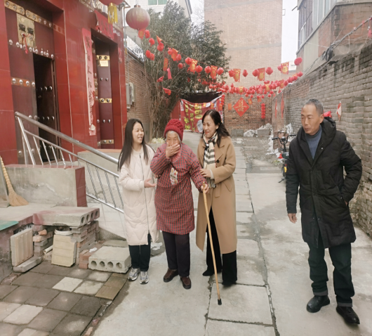 瑟瑟冬日 暖暖溫情——公司黨委、工會(huì)開(kāi)展“送溫暖、送祝福”活動(dòng)